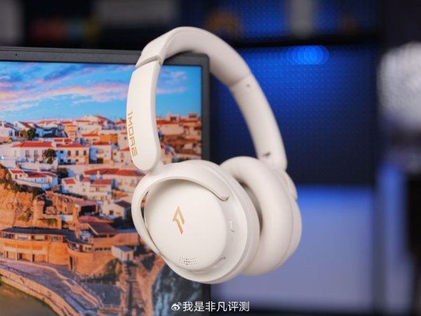 炒股10倍杠杆软件 周杰伦同款 1MORE QC30 耳机图赏: 二百元档的全能选手